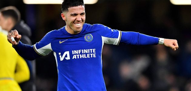 موقف تشيلسي من بيع إنزو فرنانديز