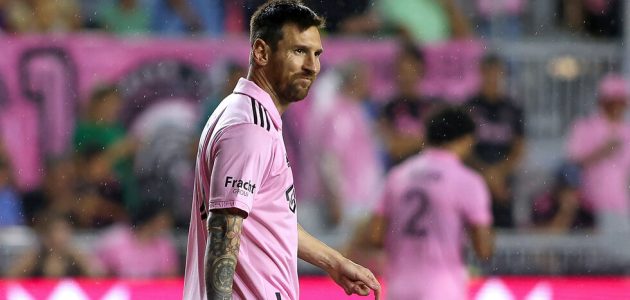 السعودية تبدأ عملية التعاقد مع ليونيل ميسي