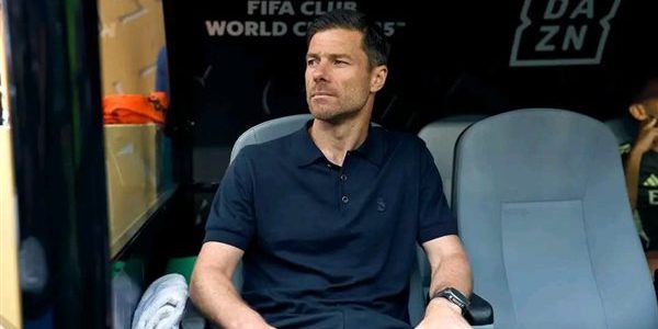 ألونسو يحلم بضم نجم باريس سان جيرمان